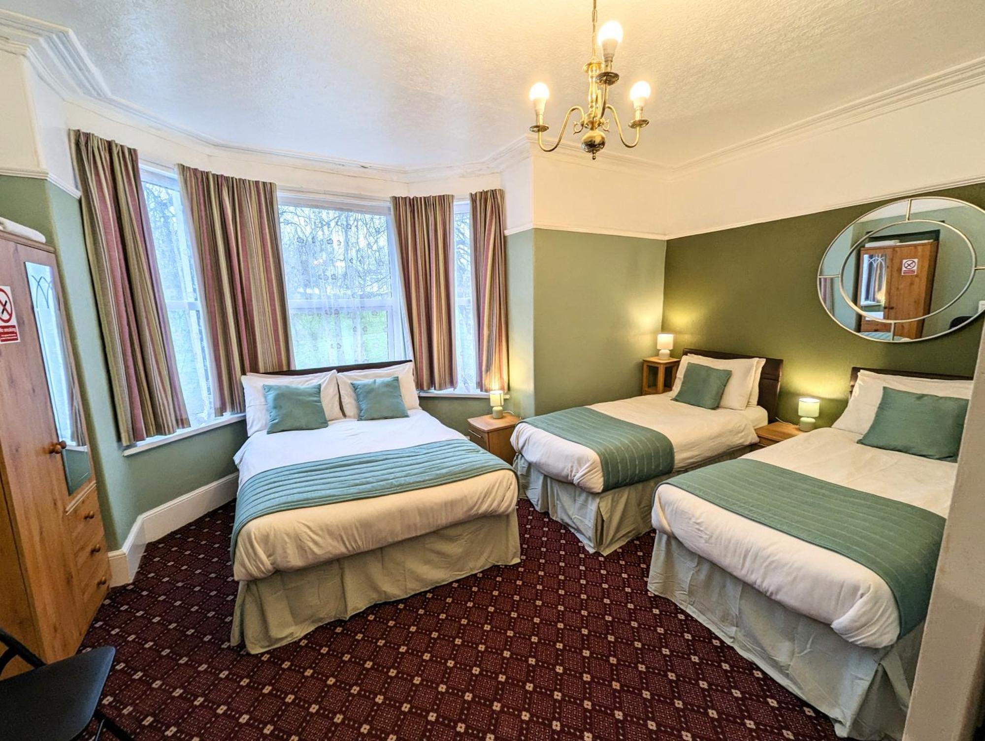 פלימות' The George Guest House מראה חיצוני תמונה